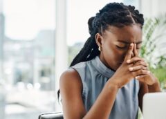 Le lieu de travail rend les femmes noires malades.  Voici comment le rendre plus sain.
